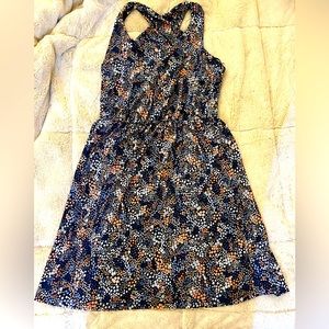 Kaileigh Cross-back Knee Length Dress - Size Large